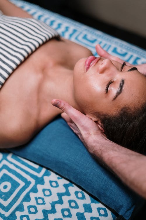 The Benefits of a Career in Esthetics career in esthetics